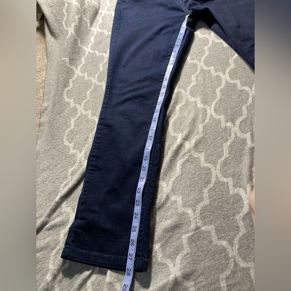 LL Bean dark wash jeans (photos don’t show hard like-new dark) 10 Petite - Picture 3 of 11